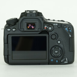 Canon EOS 90D