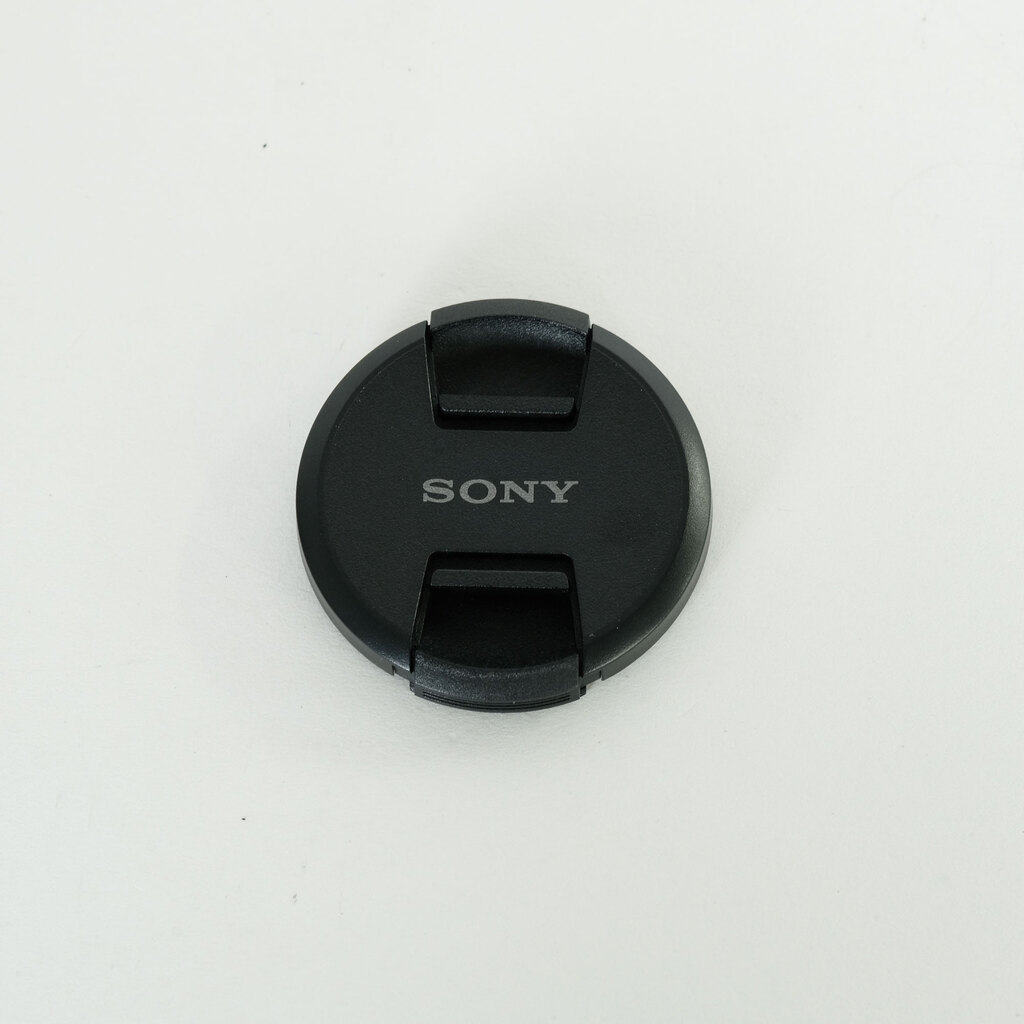 SONY E 18-135mm F3.5-5.6 OSS SEL18135
