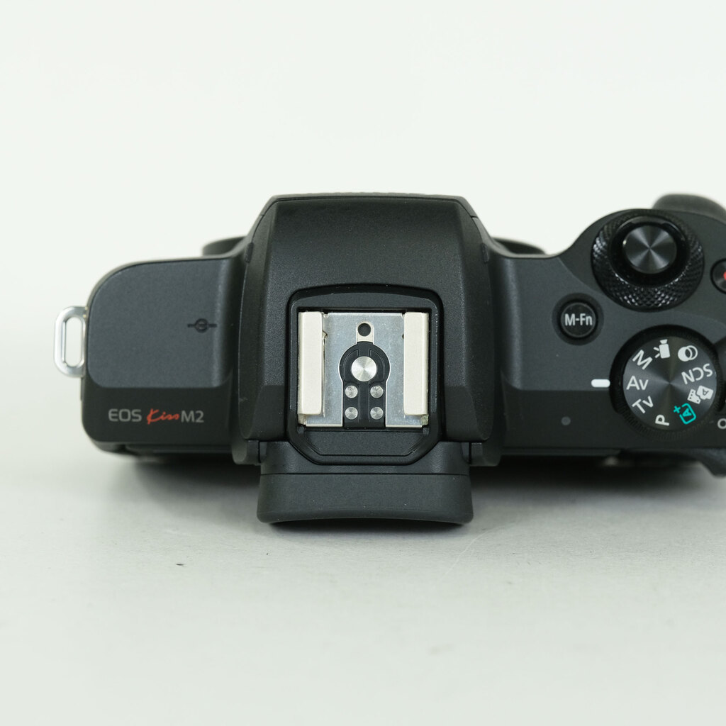 Canon EOS Kiss M2