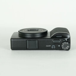 RICOH GR IV