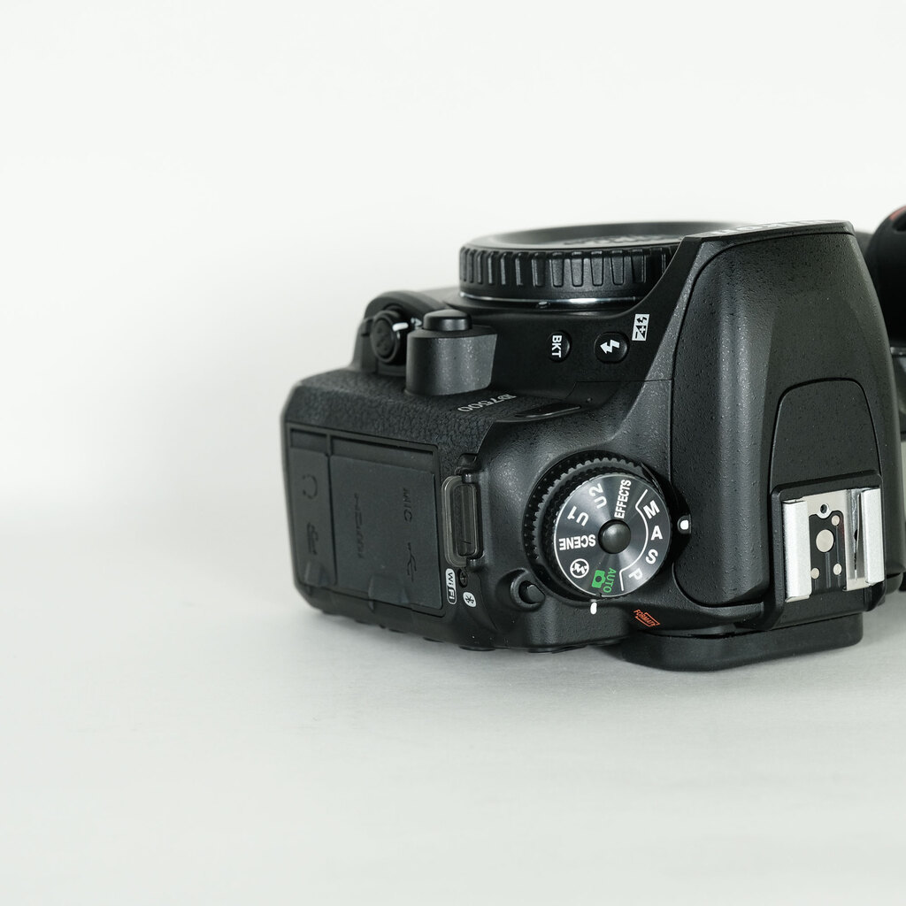 Nikon D7500の出品 | ONE SCENE（ワンシーン）