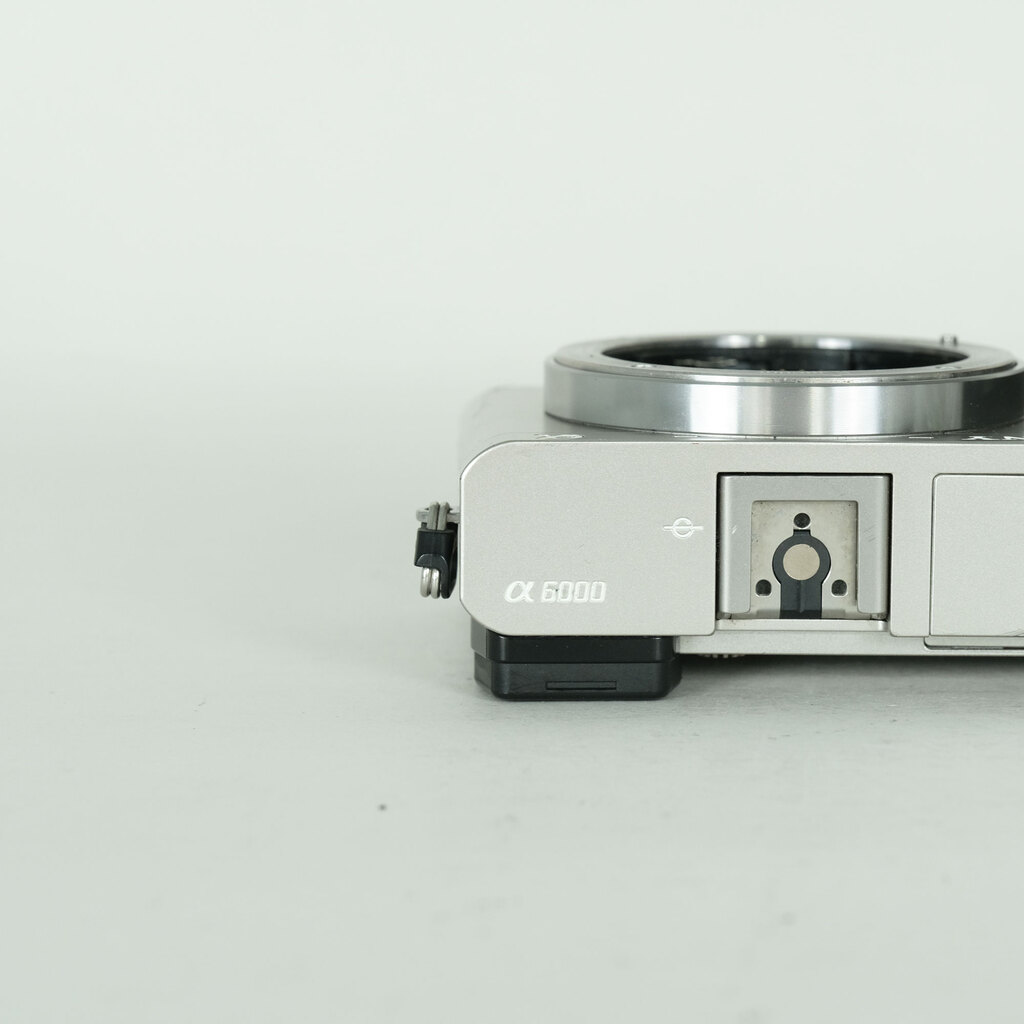 SONY α6000（ILCE-6000）