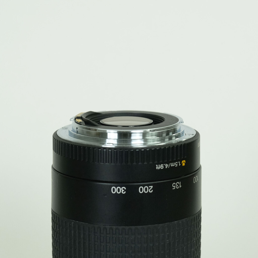 Canon EF75-300mm F4-5.6 II USM