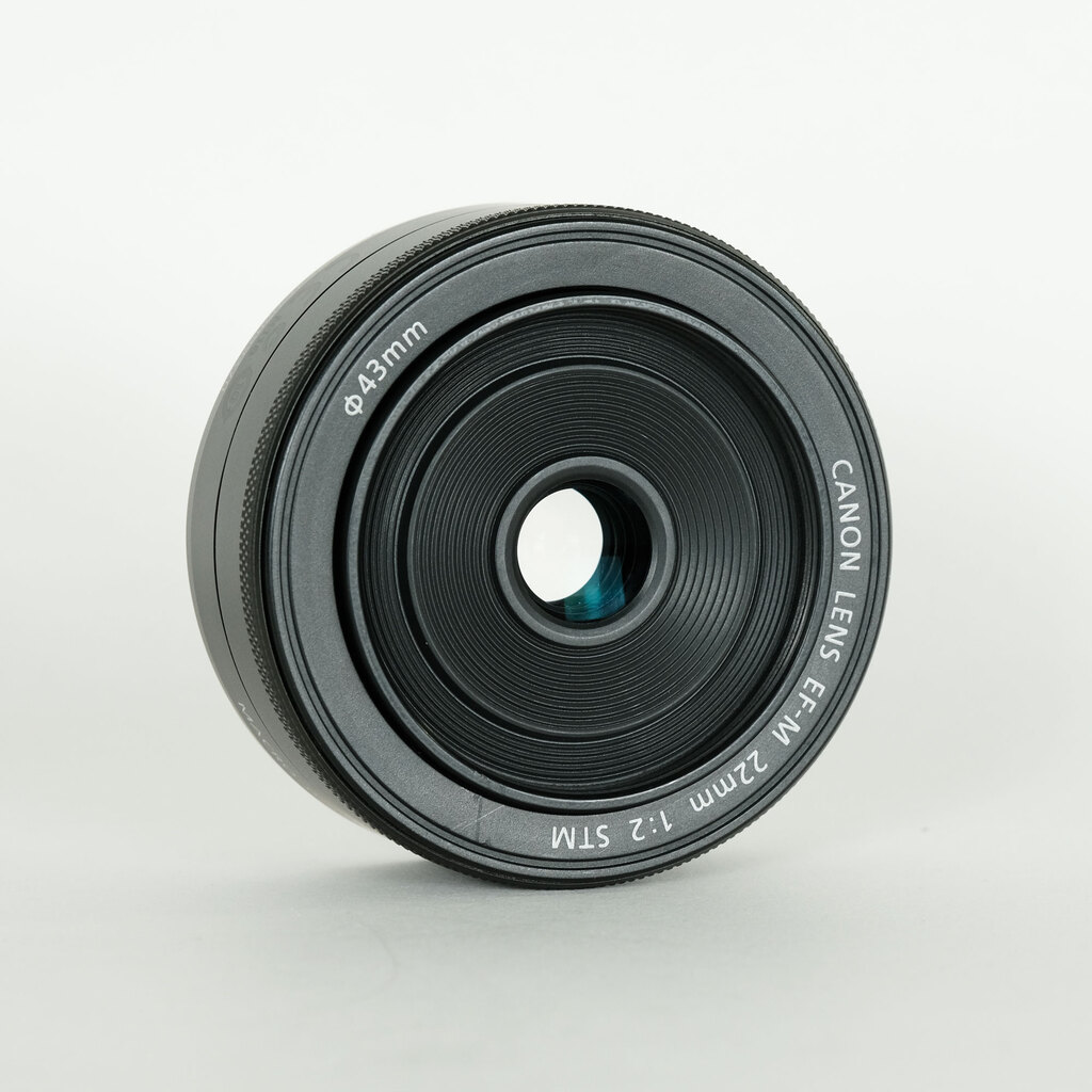 Canon EF-M22mm F2 STM Canon EF-M22mm F2 STM