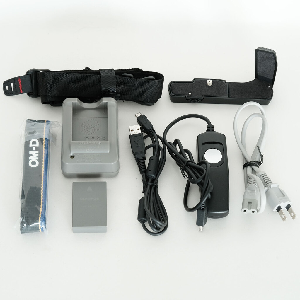 OLYMPUS OM-D E-M10 Mark II