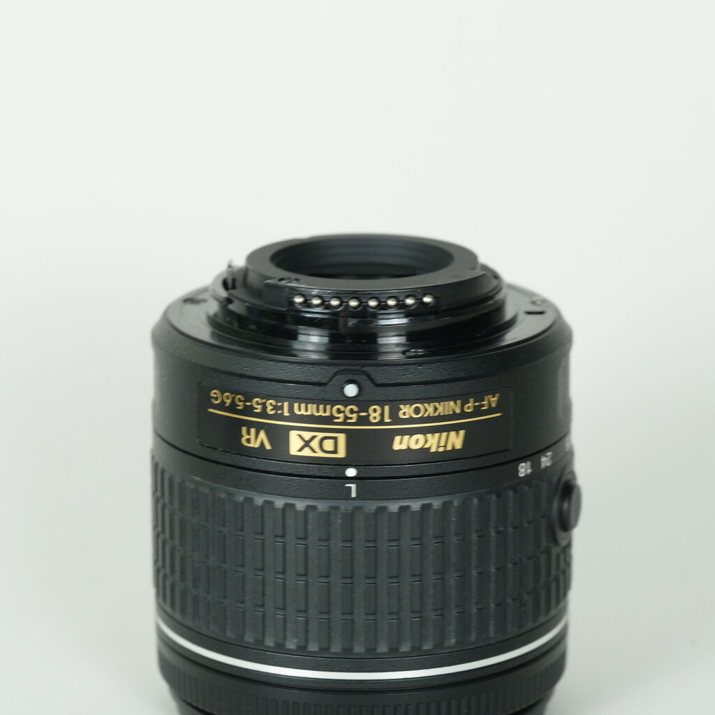 Nikon AF-P DX NIKKOR 18-55mm F3.5-5.6G VR Nikon AF-P DX NIKKOR 18-55mm F3.5-5.6G VR