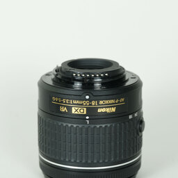 Nikon AF-P DX NIKKOR 18-55mm F3.5-5.6G VR Nikon AF-P DX NIKKOR 18-55mm F3.5-5.6G VR