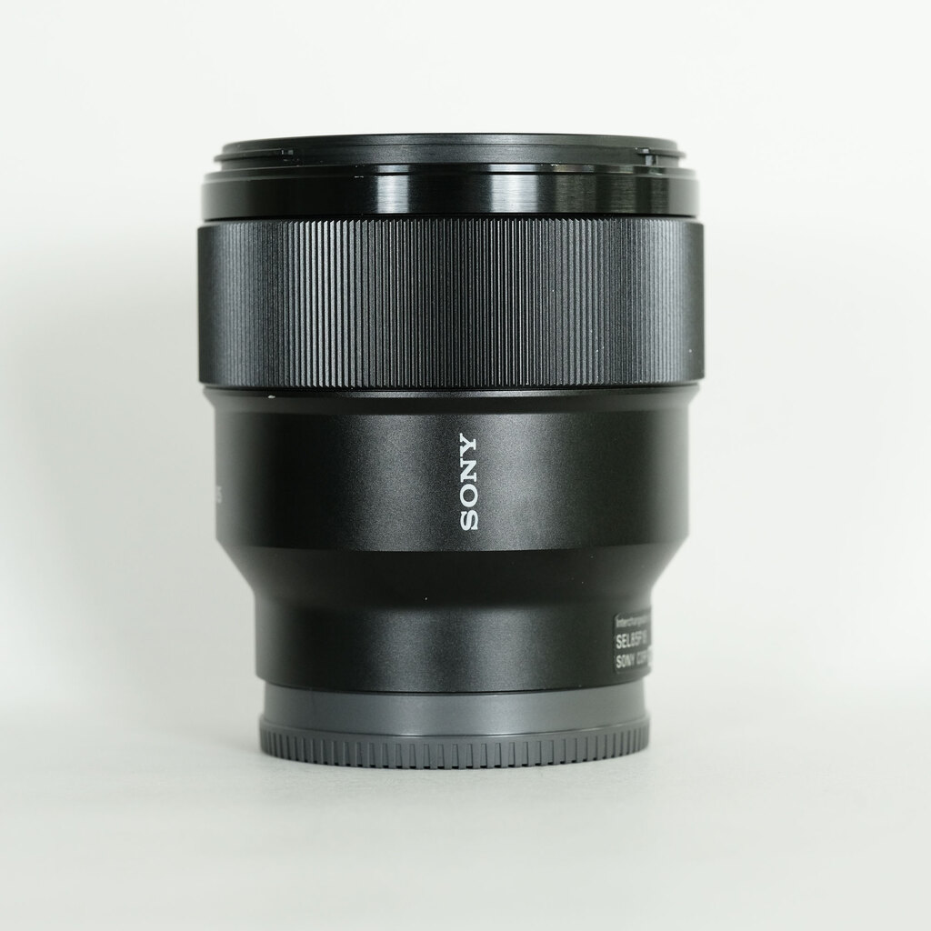 SONY FE 85mm F1.8 SEL85F18