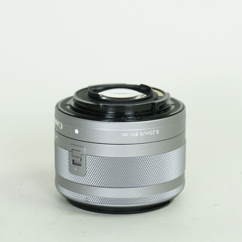 Canon EF-M15-45mm F3.5-6.3 IS STM Canon EF-M15-45mm F3.5-6.3 IS STM