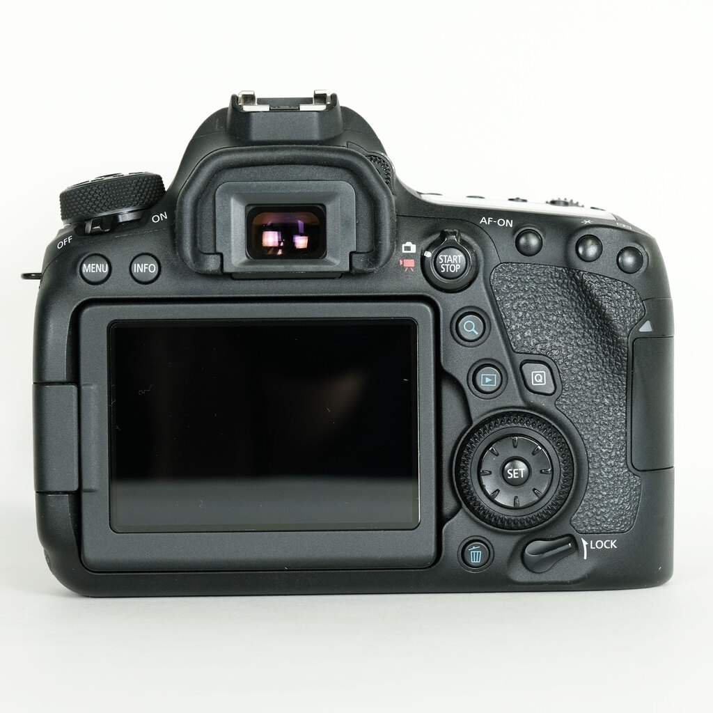 Canon EOS 6D Mark II