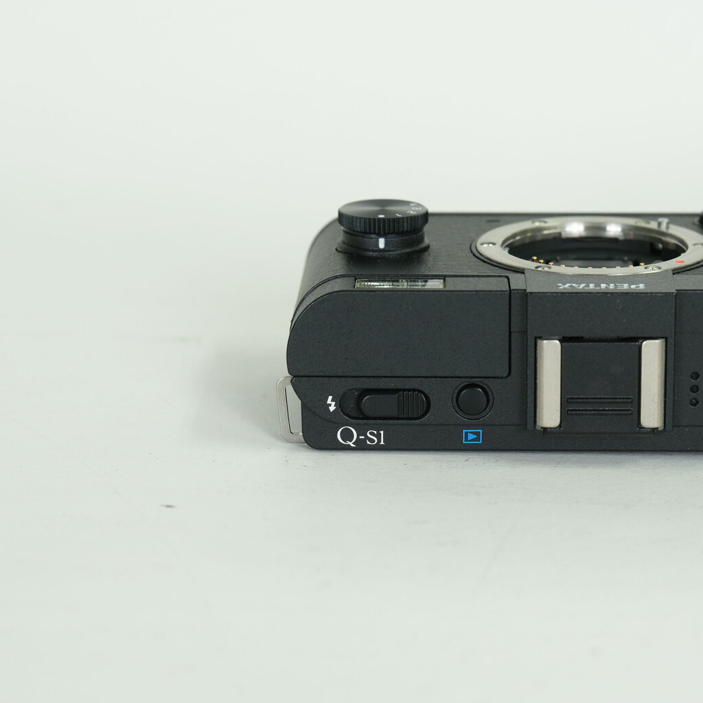 PENTAX Q-S1 ボディ ブラック×チャコールブラック