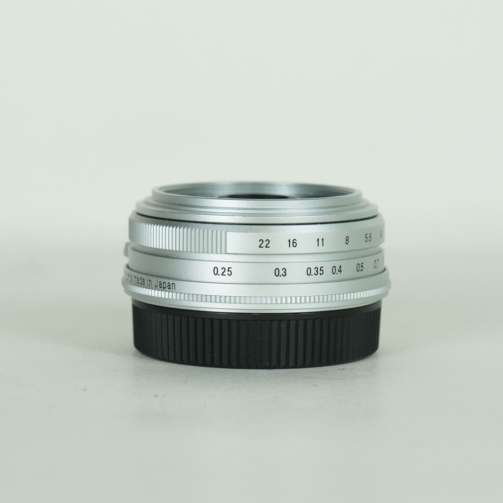Voigtlander ULTRON 27mm F2 X-mount（フジフイルムX用） シルバーの