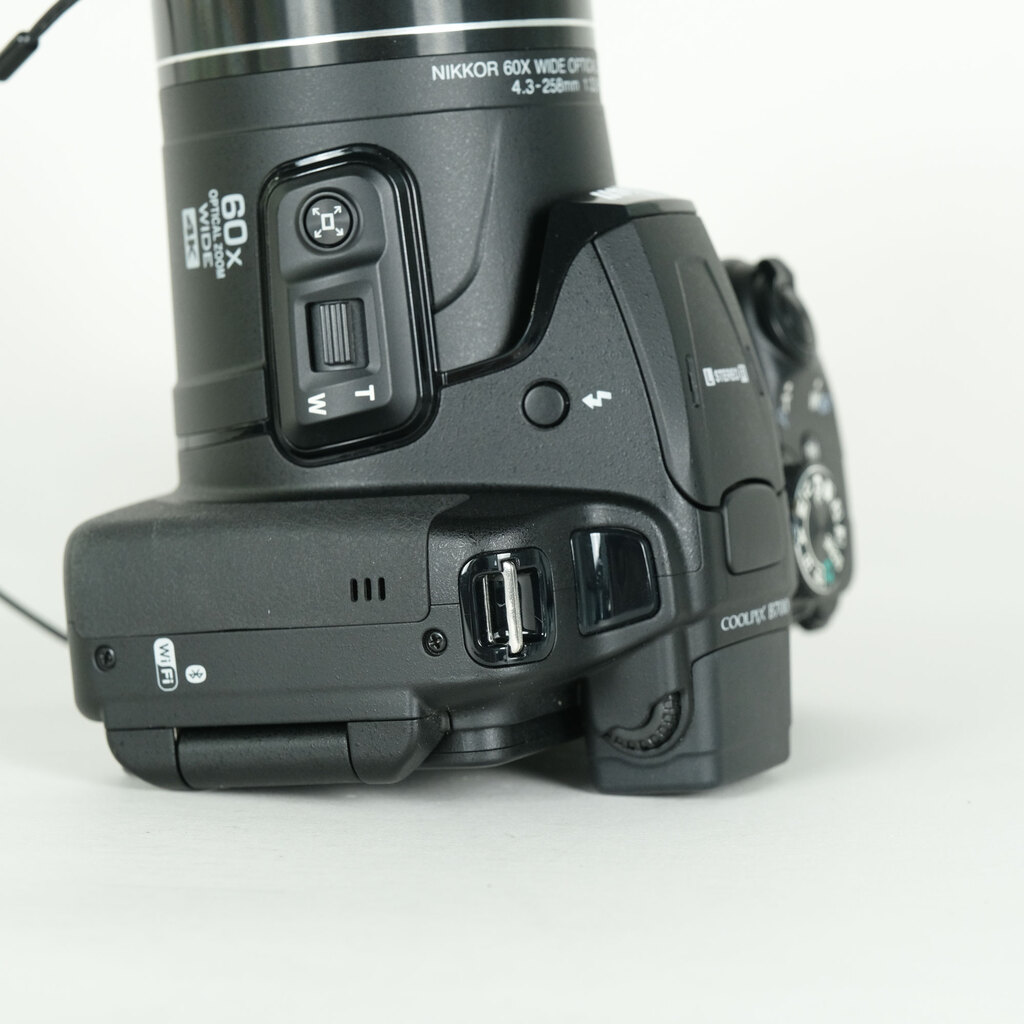 Nikon COOLPIX B700 ブラック