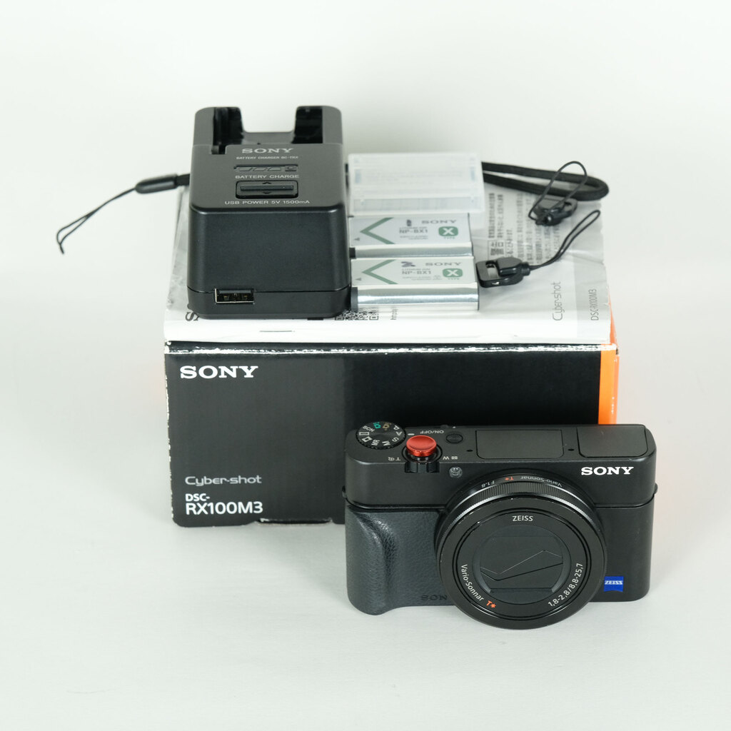 SONY Cyber-shot DSC-RX100M3