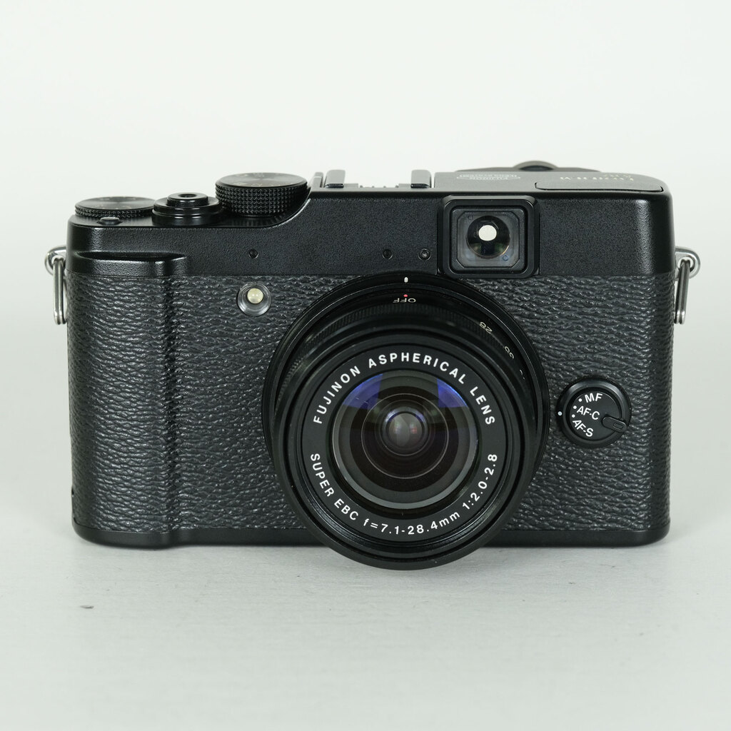 FUJIFILM X10 ブラック