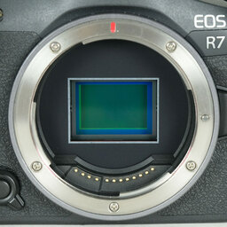 Canon EOS R7 Canon EOS R7