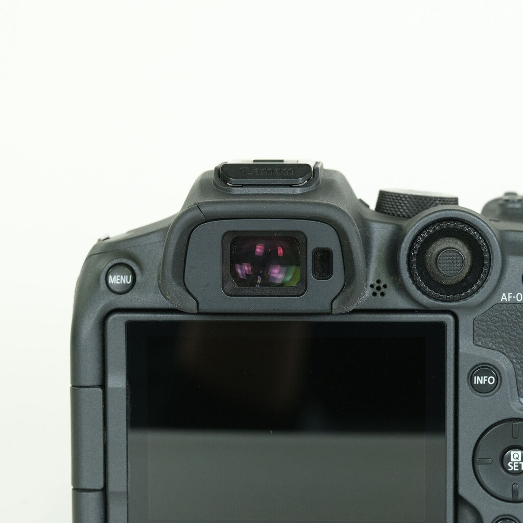 Canon EOS R7 Canon EOS R7