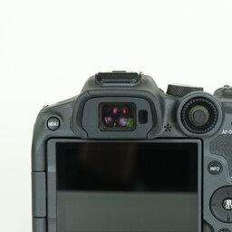 Canon EOS R7 Canon EOS R7