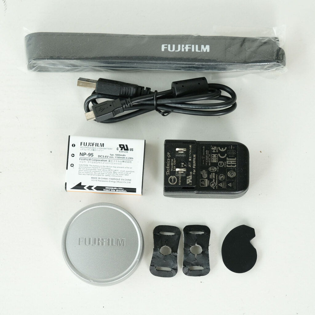 FUJIFILM X30 シルバー