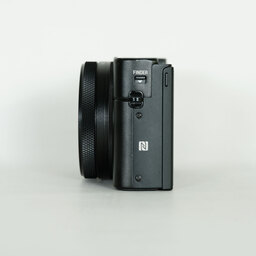 SONY Cyber-shot DSC-RX100M6