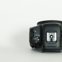 Canon EOS R6 Canon EOS R6