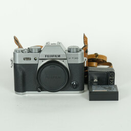 FUJIFILM X-T30