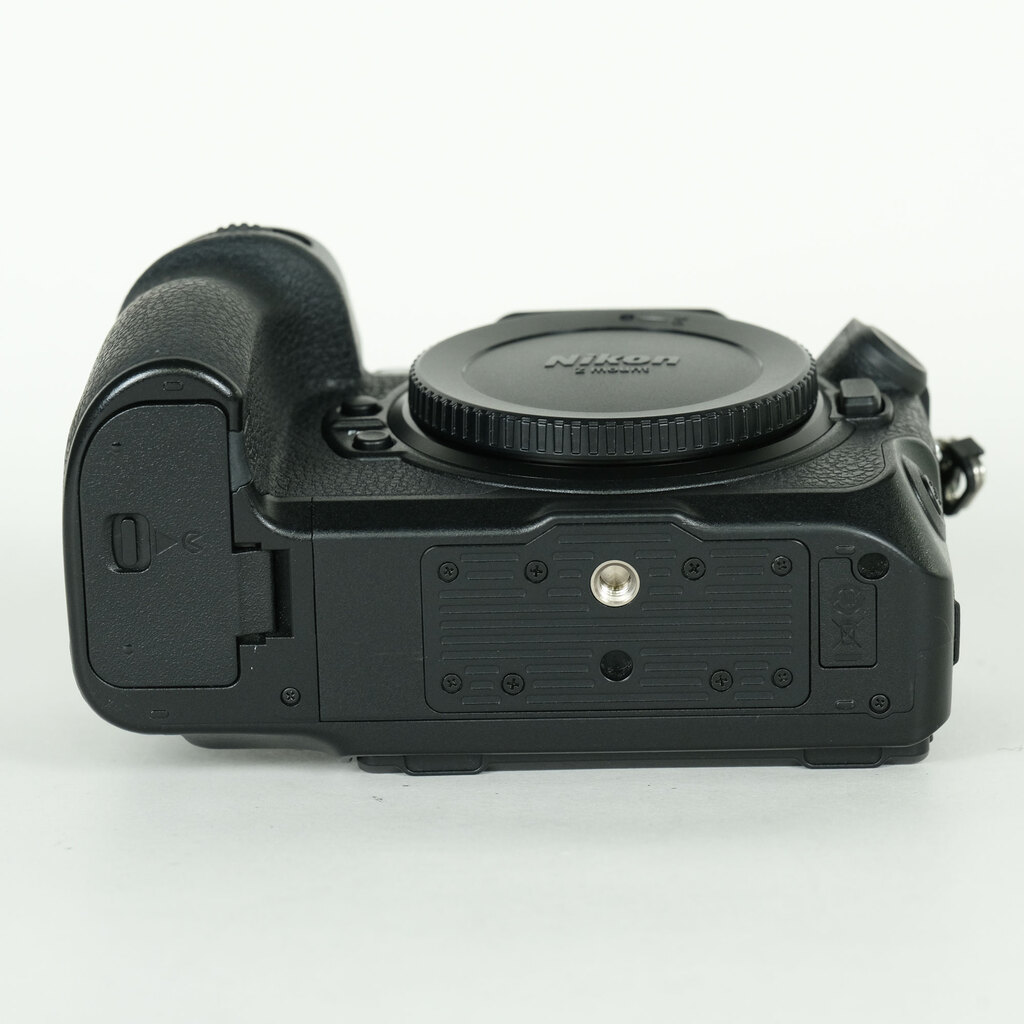 カメラ Nikon Z8の出品 | ONE SCENE（ワンシーン）
