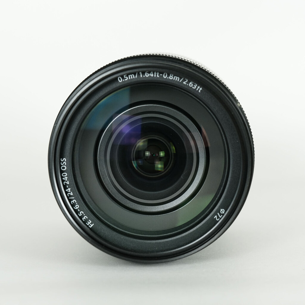 SONY FE 24-240mm F3.5-6.3 OSS SEL24240