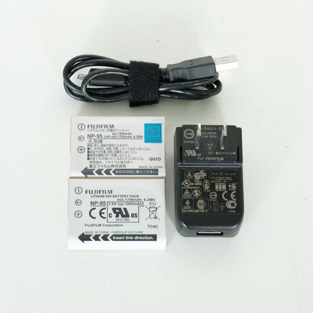 FUJIFILM X30 ブラック FUJIFILM X30 ブラック