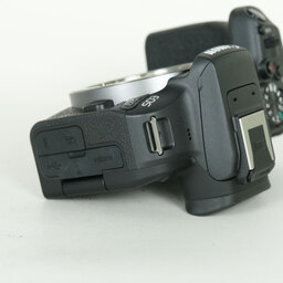 Canon EOS R10 Canon EOS R10