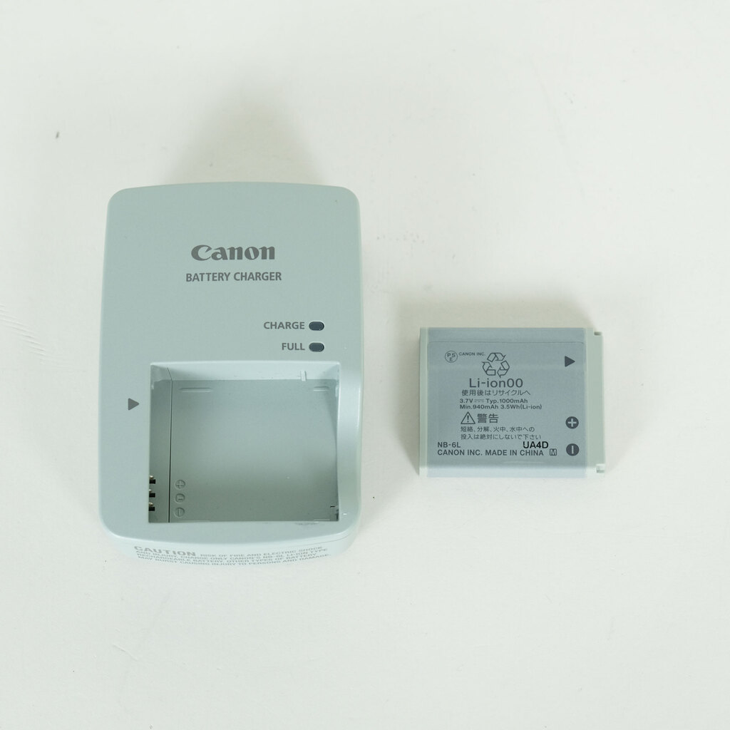Canon IXY DIGITAL 930IS シルバーの出品 | ONE SCENE（ワンシーン）