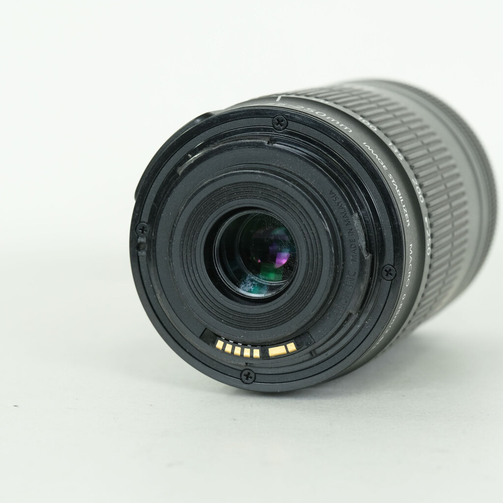 Canon EF-S55-250mm F4-5.6 IS STM