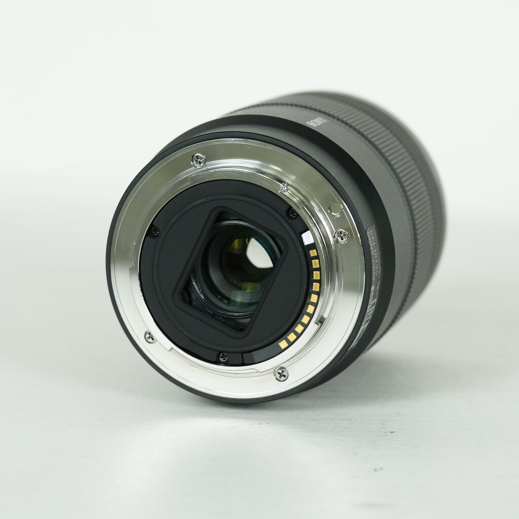 SONY E 18-135mm F3.5-5.6 OSS SEL18135の出品 | ONE SCENE（ワンシーン）