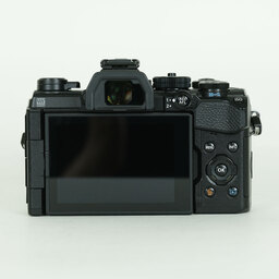 OM SYSTEM OM-5