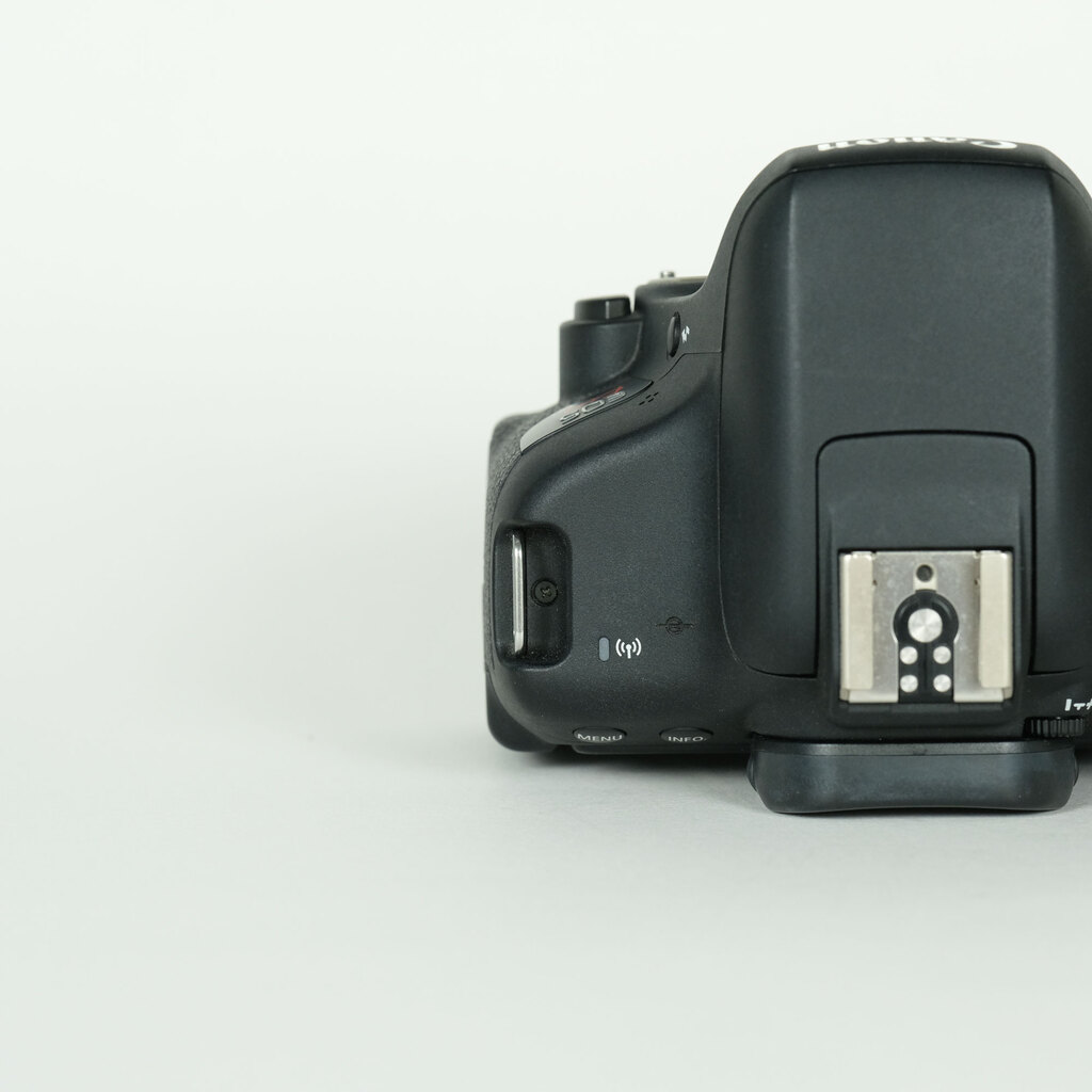 Canon EOS Kiss X8iの出品 | ONE SCENE（ワンシーン）
