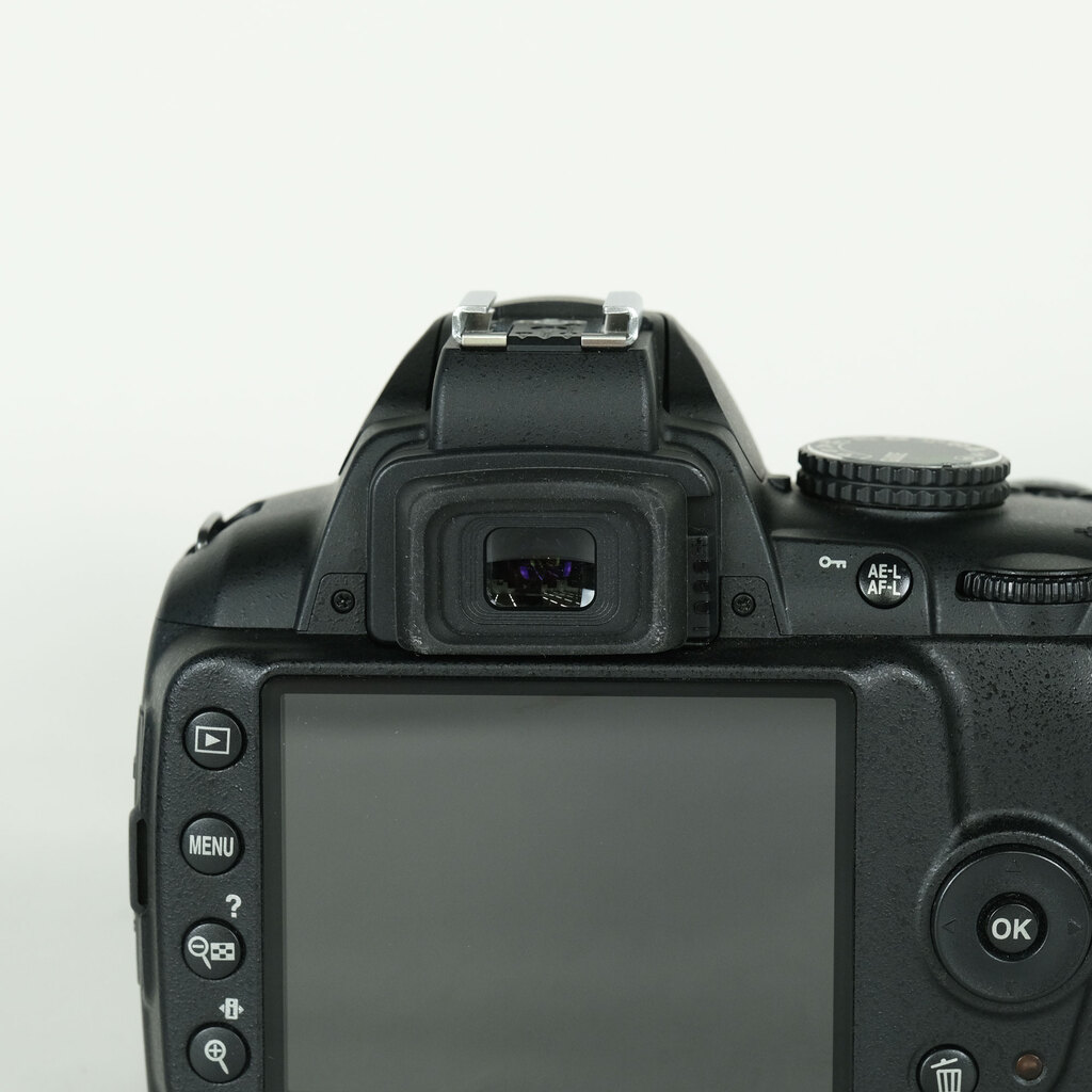 Nikon D3000 ボディの出品 | ONE SCENE（ワンシーン）