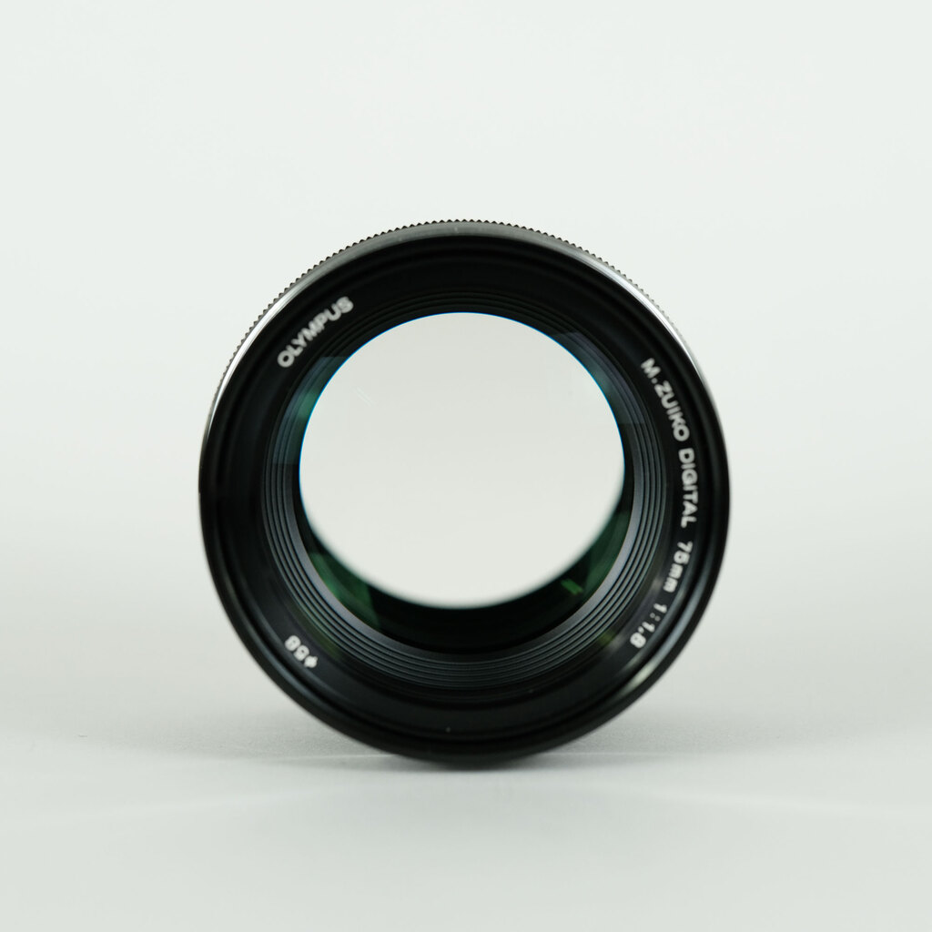 OLYMPUS M.ZUIKO DIGITAL ED 75mm F1.8
