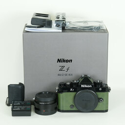 Nikon Z f プレミアムエクステリア張替済み