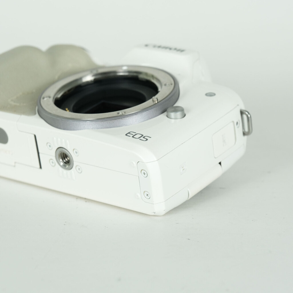 Canon EOS Kiss Mの出品 | ONE SCENE（ワンシーン）