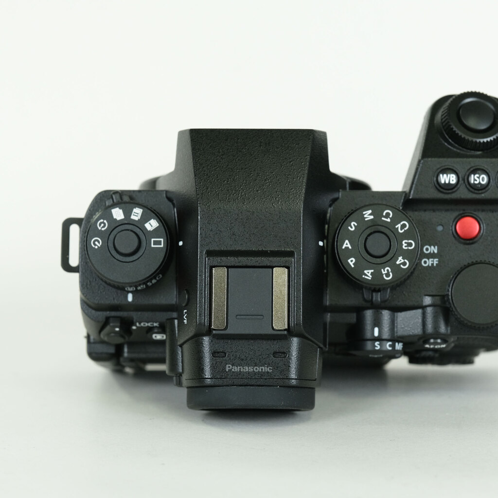 Panasonic LUMIX DC-S1M2ES ボディ