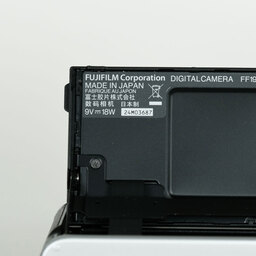 FUJIFILM X100V シルバー