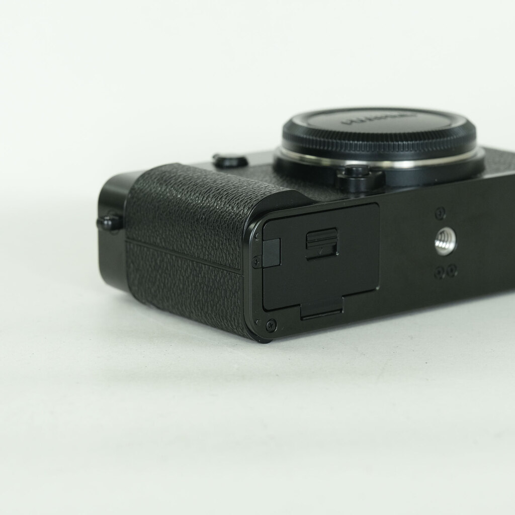 FUJIFILM X-E5