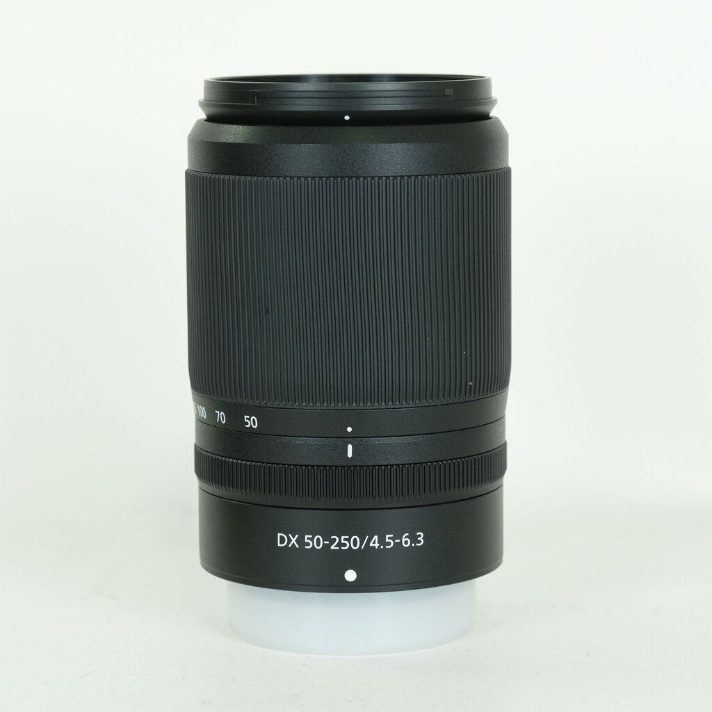 Nikon NIKKOR Z DX 50-250mm f/4.5-6.3 VR Nikon NIKKOR Z DX 50-250mm f/4.5-6.3 VR