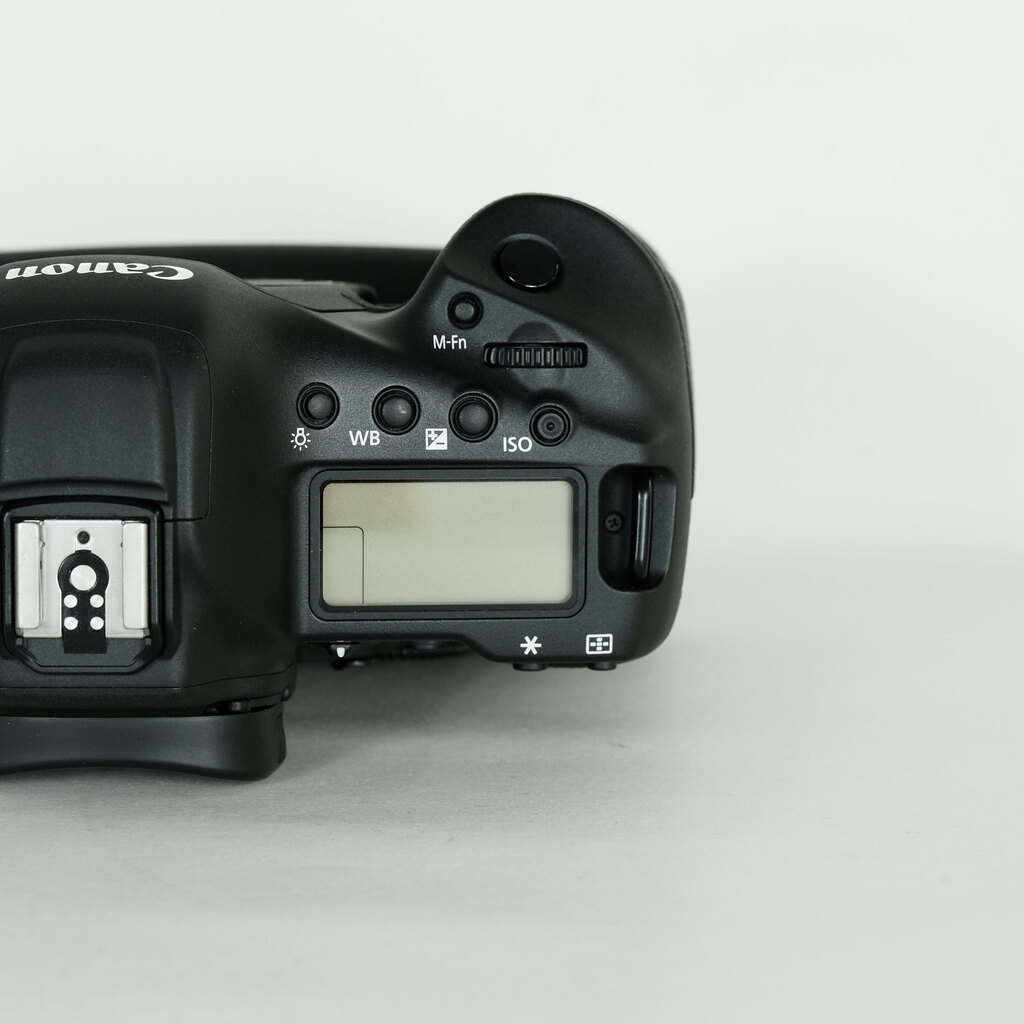 Canon EOS-1D X Mark II