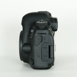 Canon EOS 6D Mark II Canon EOS 6D Mark II