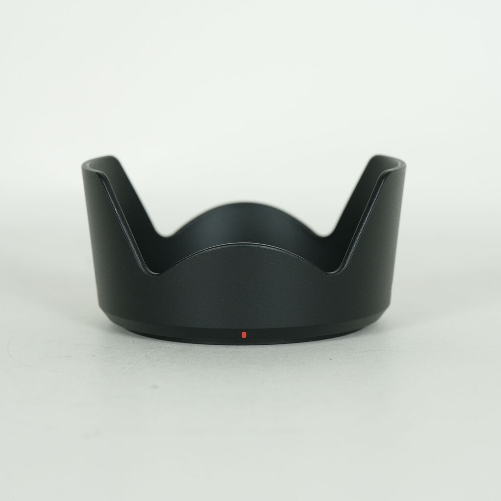 SONY E 18-135mm F3.5-5.6 OSS SEL18135