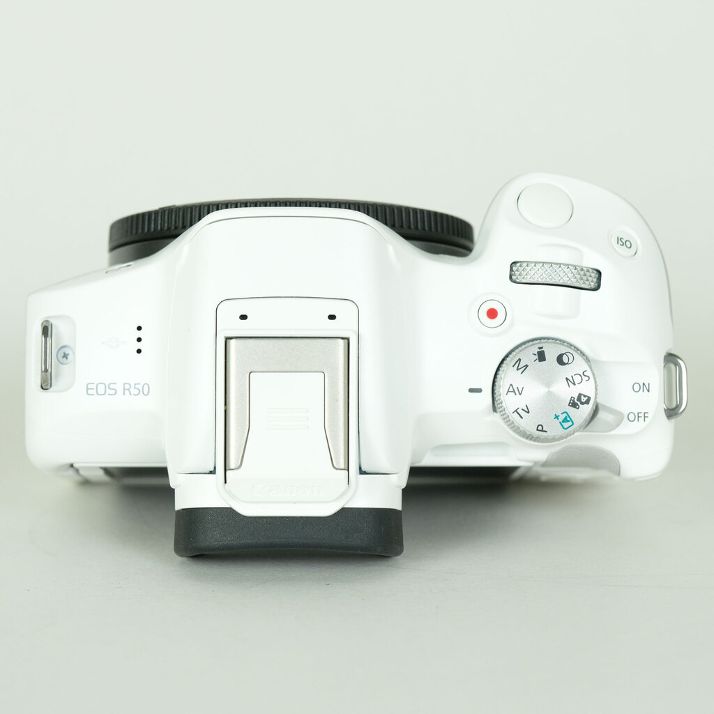 Canon EOS R50