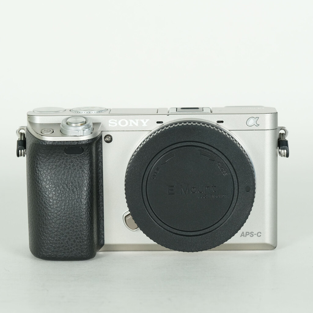 SONY α6000(ILCE-6000) SONY α6000(ILCE-6000)