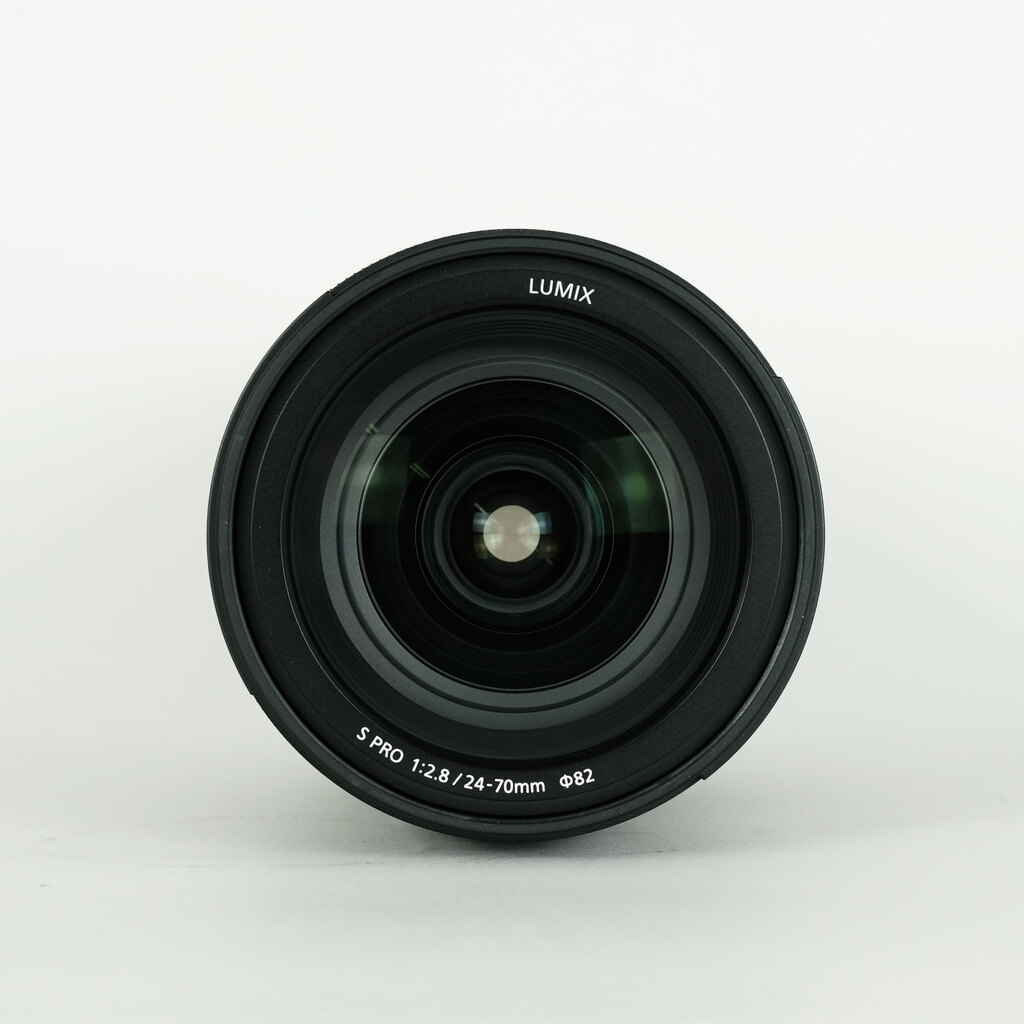 Panasonic LUMIX S PRO 24-70mm F2.8