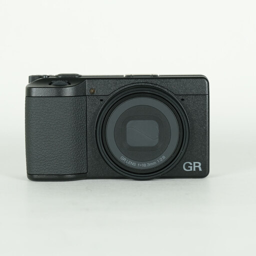 コンパクトデジタルカメラ・RICOHの中古一覧・価格 | ONE SCENE（ワン